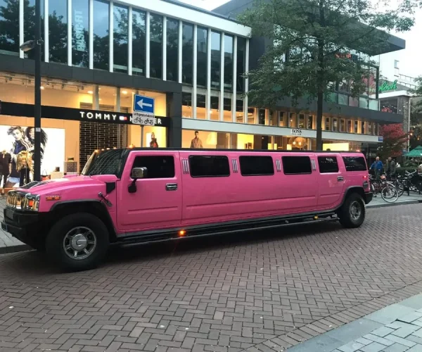 Hummer-H2-Limousine-Roze
